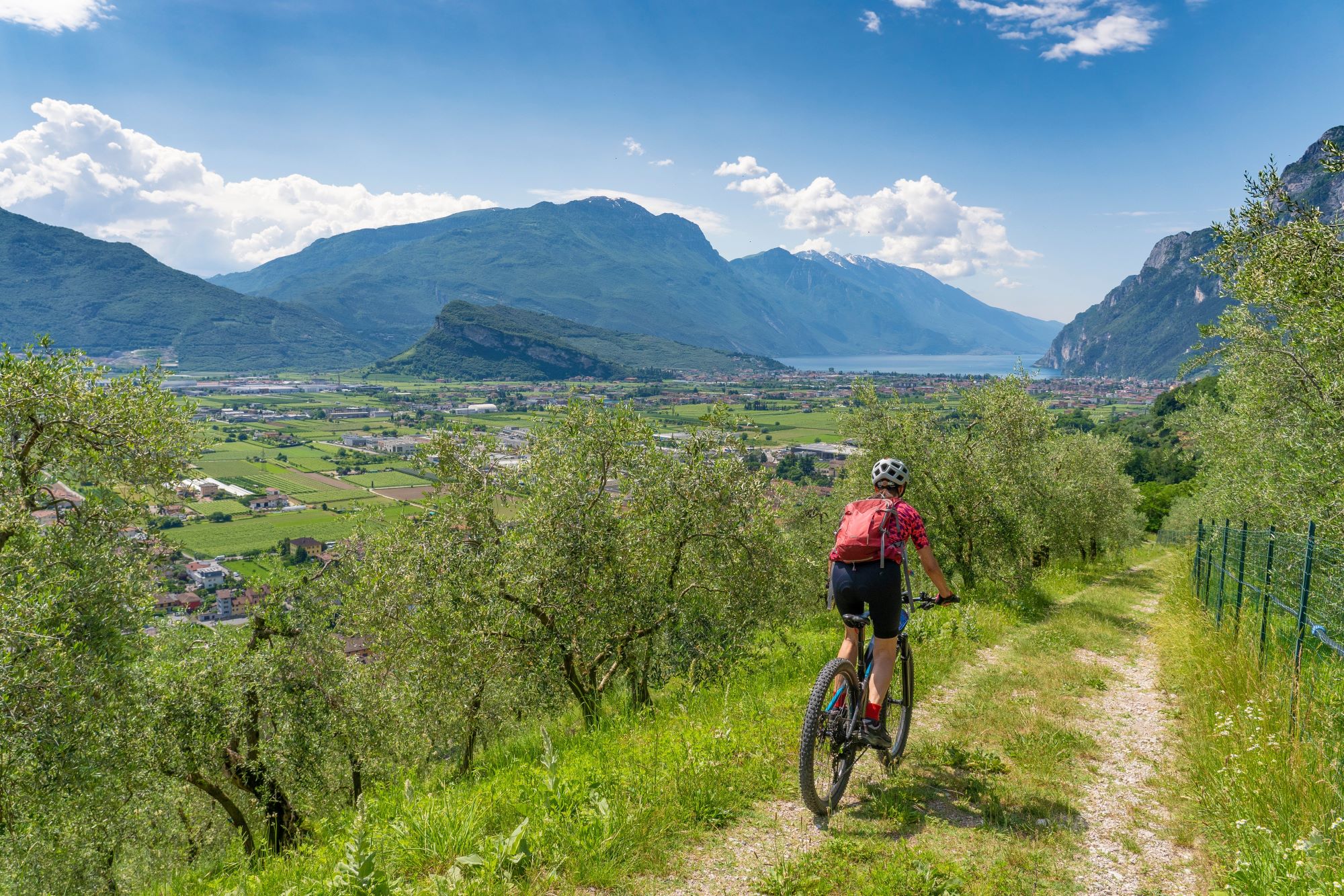 There are numerous mountain bike trails around Lake Garda